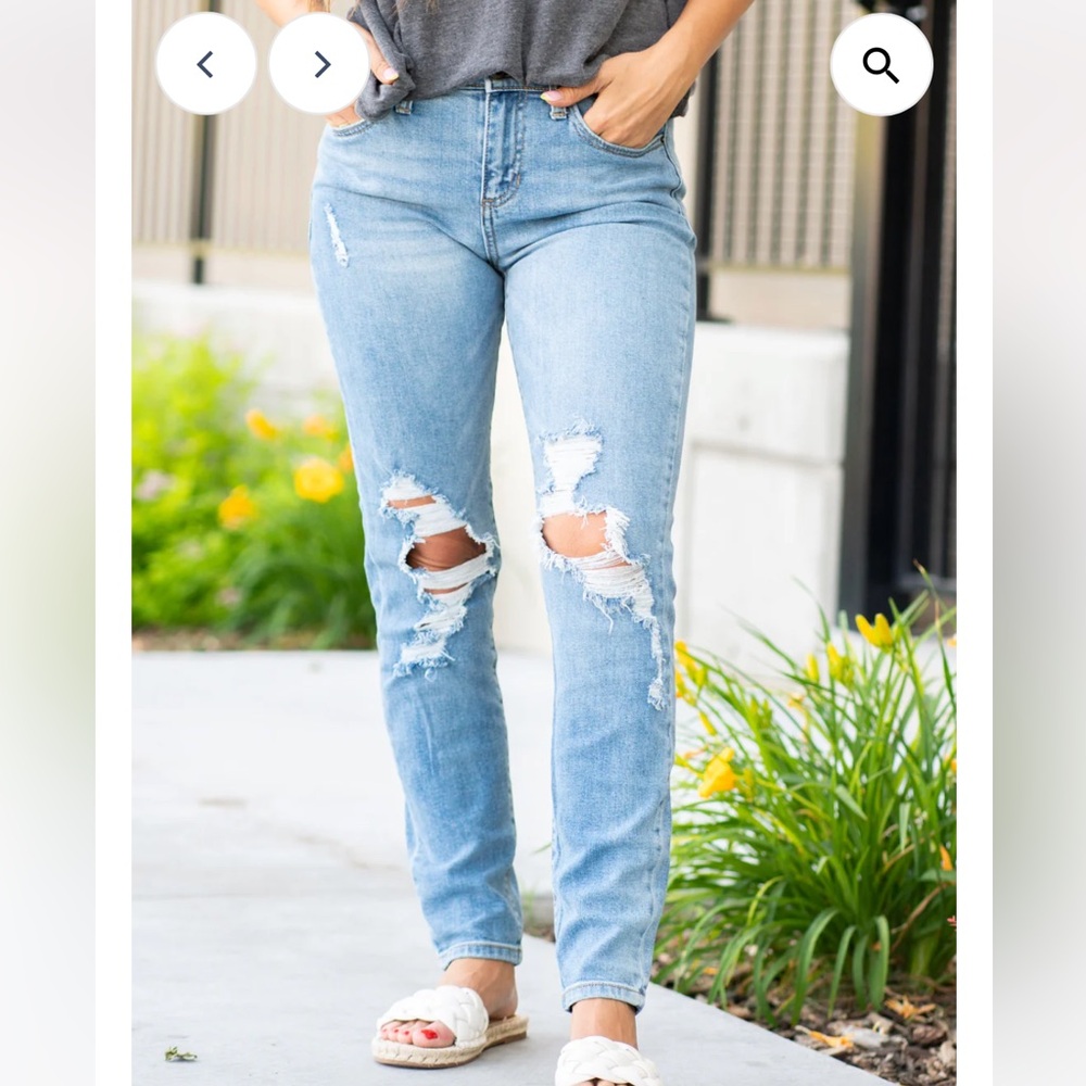 Sneak Peek Jeans Skinny Relaxed Size 7 Denim (W28)